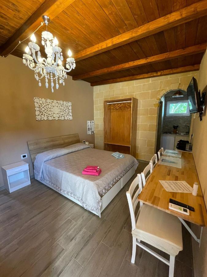 B&B Le Carrube Sava Eksteriør bilde